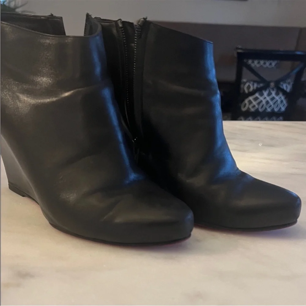 Christian Louboutin Sleek Black Ankle Boots - Picture 2 of 8